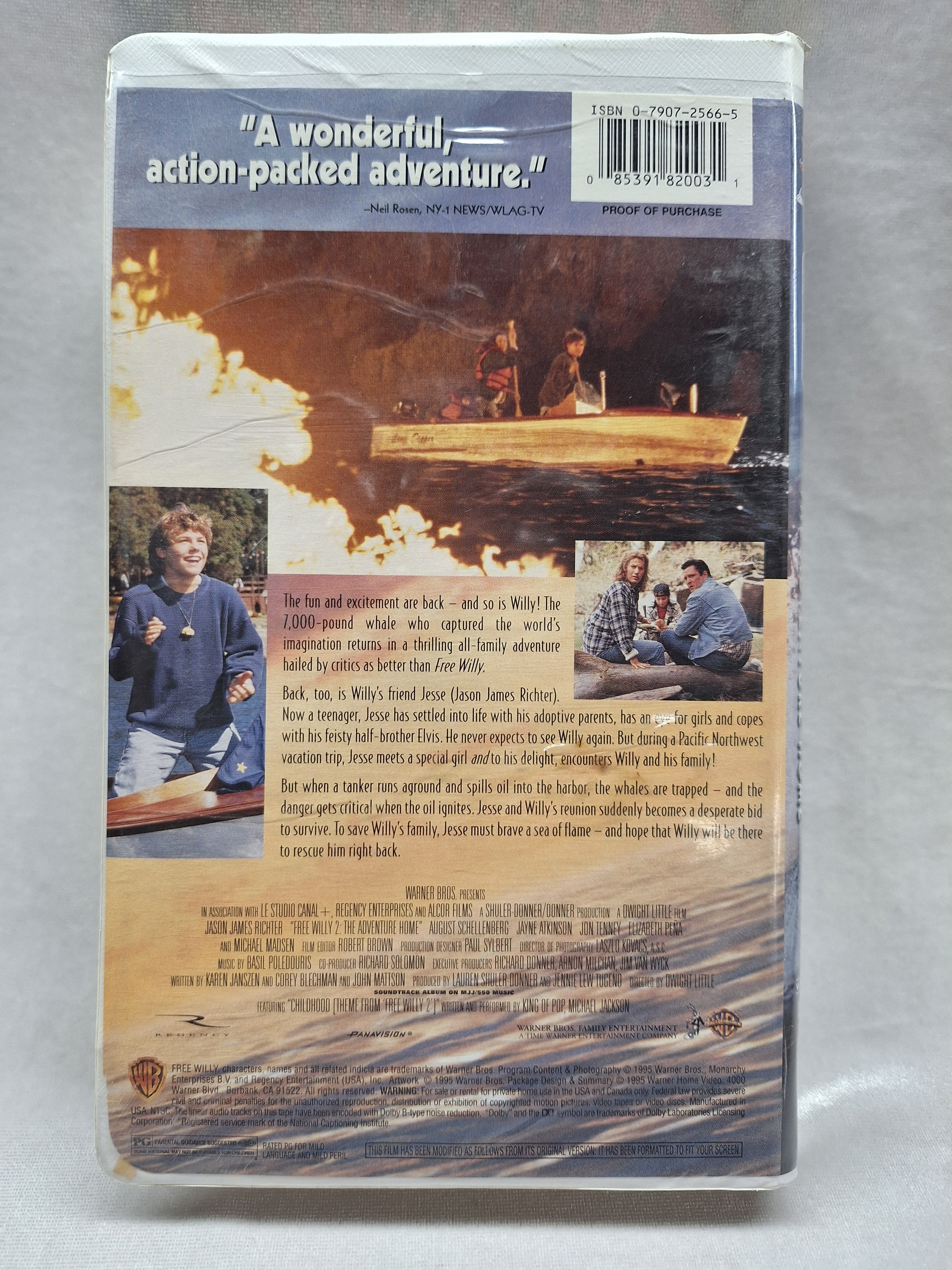 Free Willy 2 VHS 1995