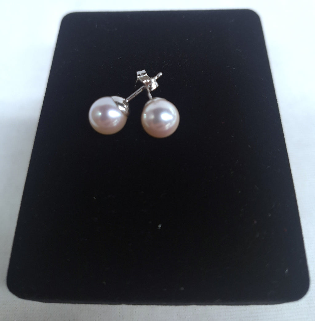 Akoya Pearl Earrings 8mm